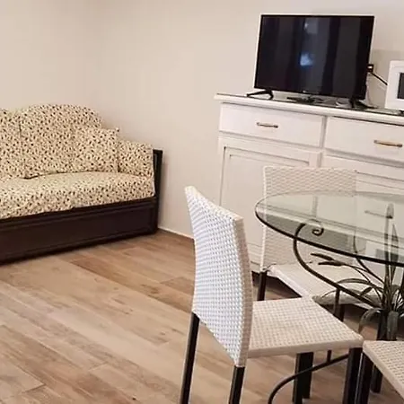 Casa *